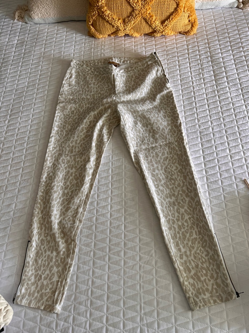 MISS TINA by TINA KNOWLES PANTS